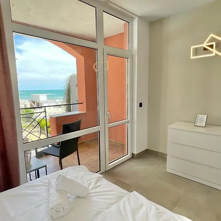 Carina - Private - Bsr - 1 Апартамент *